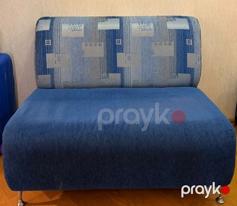 Tek divan 110 azn.unvan neftçilər Üzunluq 1 metr Eni 75 sm(Gülü) — Bakı
