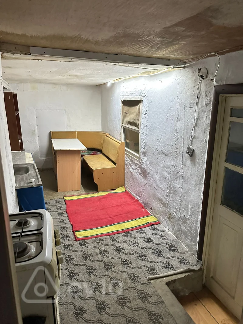 1 otaqlı həyət evi, 28 m², Insaatcilar metrosu — kirayə — Ev, villa, Bakı (2)