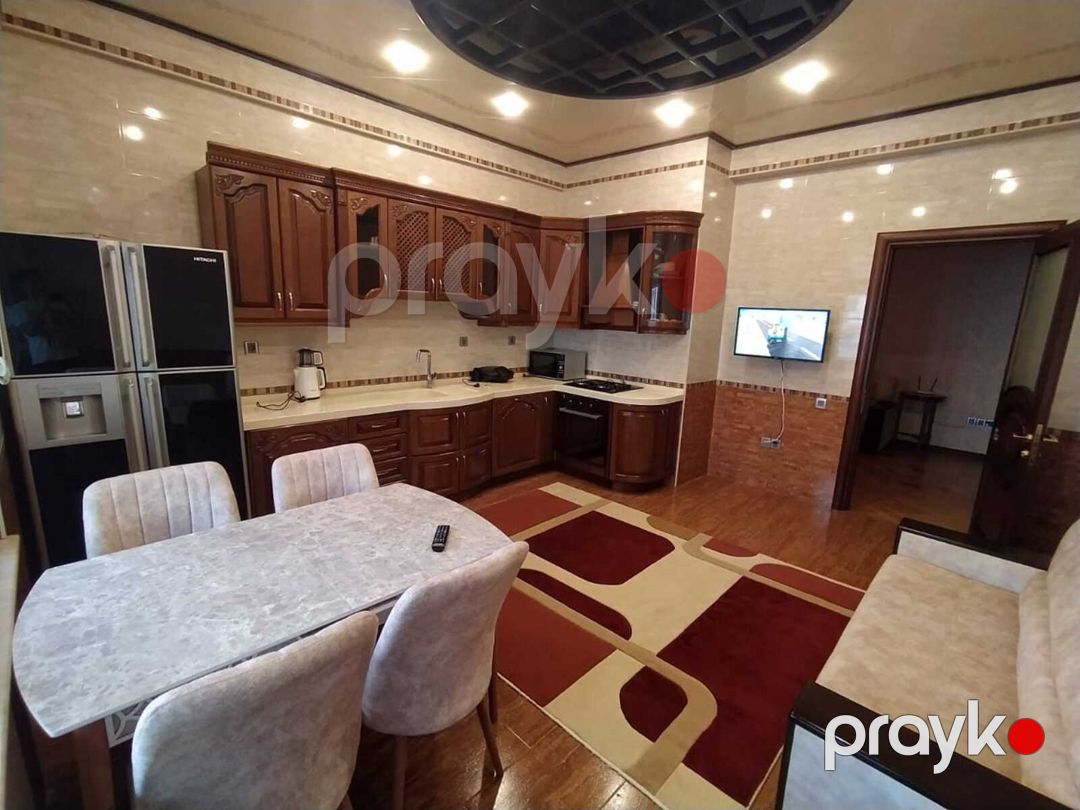 Satılır 5 otaqlı yeni tikili 241 m² — Mənzil, Bakı (4)