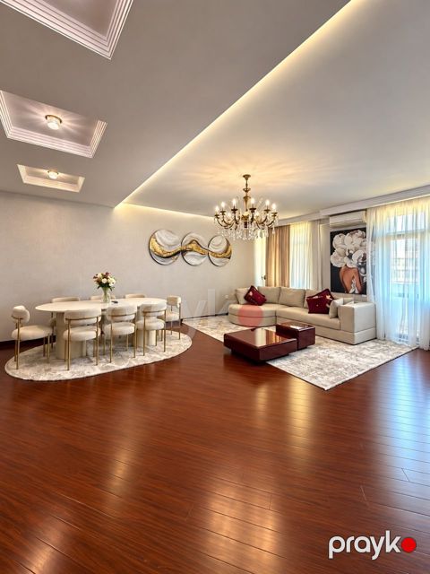 Satılır 3 otaqlı yeni tikili 140 m² — Bakı