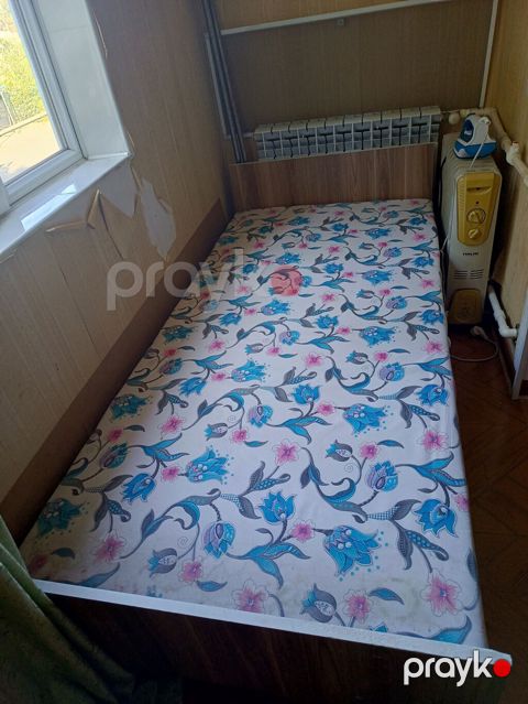 Bir nəfərlik çarpayı – altı sandıqlı - Ölçü: təxmini 90×190 sm (tək — Bakı