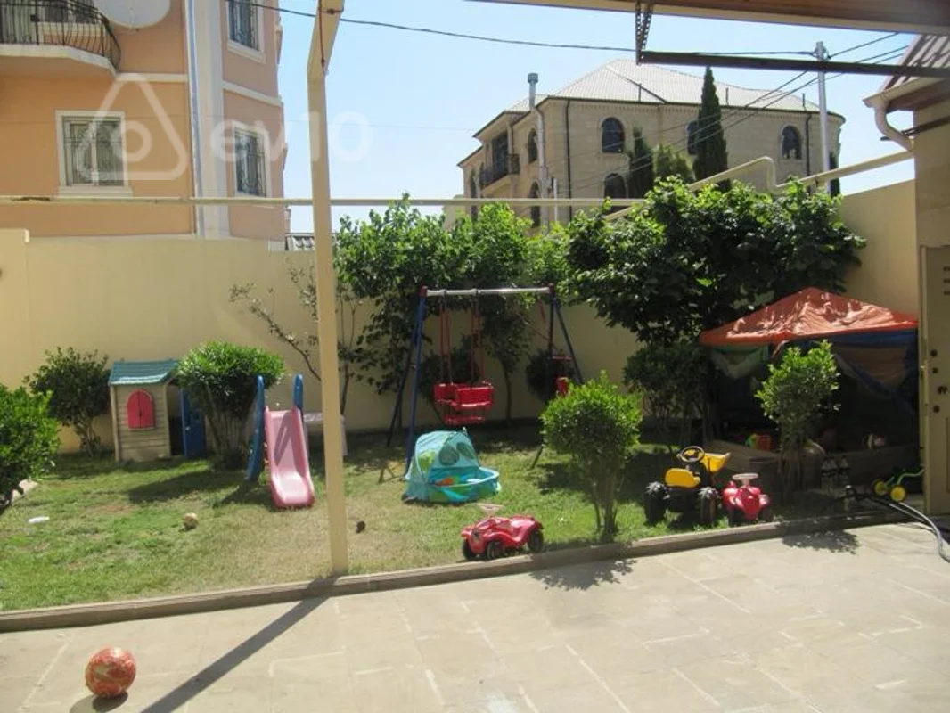 7 otaqlı həyət evi, 400 m², Həsən Əliyev küc 11 — Ev, villa, Bakı (2)