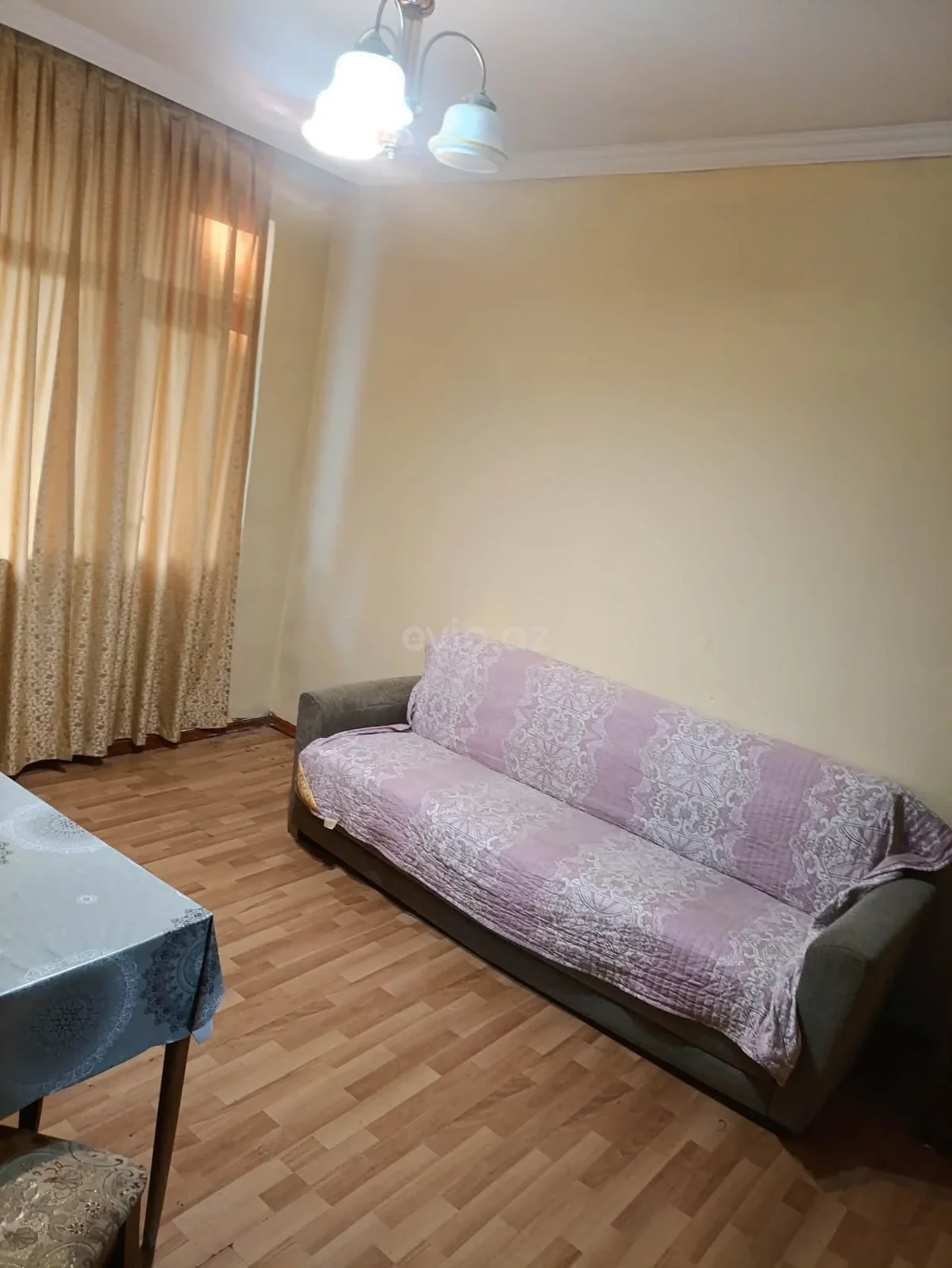 2 otaqlı orta təmirli mənzil satılır 2-ci mikrorayonda — Bakı