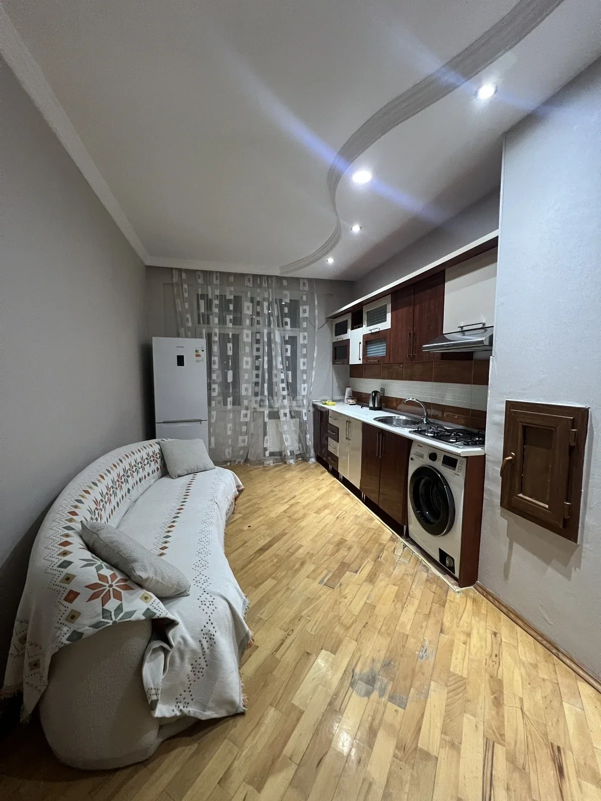 2 otaqlı tam təmirli mənzil satılır Xətai rayonunda — Mənzil, Bakı (7)