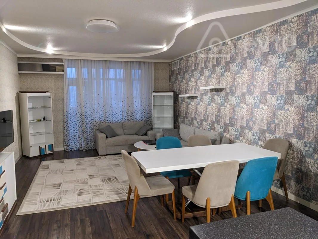 3 otaqlı mənzil, 135 m², Fuad İbrahimbəyov küçəsi — kirayə — Bakı