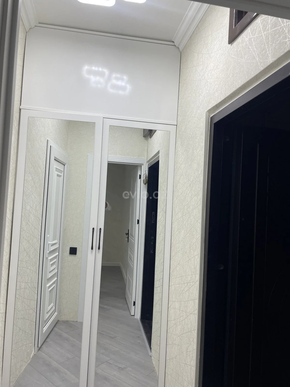 1 otaqlı tam təmirli mənzil satılır 1-ci mikrorayonda — Mənzil, Bakı (9)