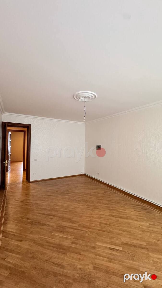 İcarəyə verilir 7 otaqlı köhnə tikili 250 m² — Mənzil, Bakı (6)