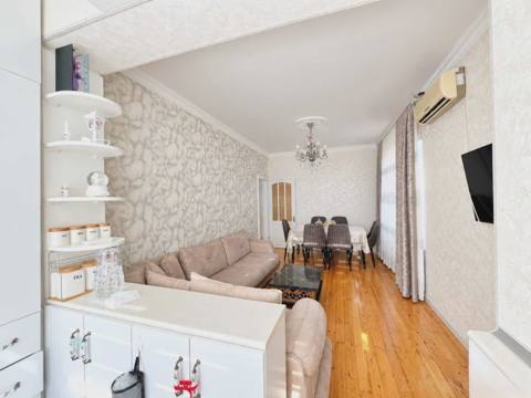 Satılır 2 otaqlı Mənzil Köhnə tikili 40 m² Bakı, Xətai r., Əhmədli m — Ruslan Bəy