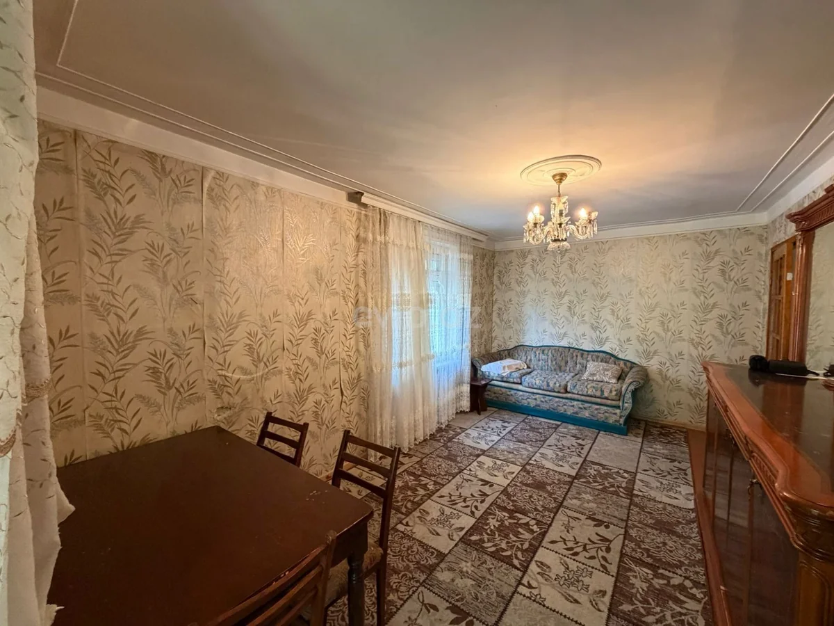 2 otaqlı orta təmirli mənzil satılır 8-ci kilometr qəsəbəsində — Mənzil, Bakı (4)