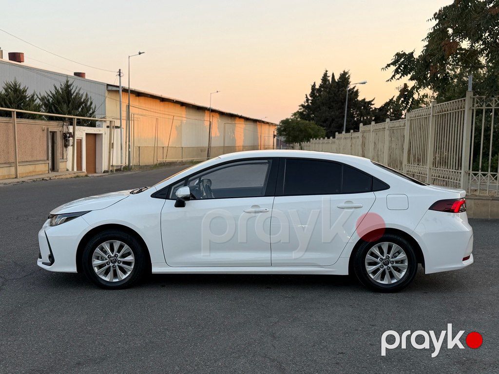 Toyota Corolla, 1.8 L, 0.85 kWh, 2024 il, 70 000 km — Avtomobillər, Bakı (7)