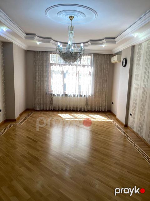 Satılır 3 otaqlı yeni tikili 140 m² — Bakı