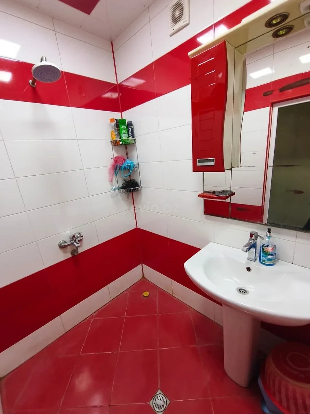 4 otaqlı orta təmirli mənzil satılır Zığ qəsəbəsində — Mənzil, Bakı (9)