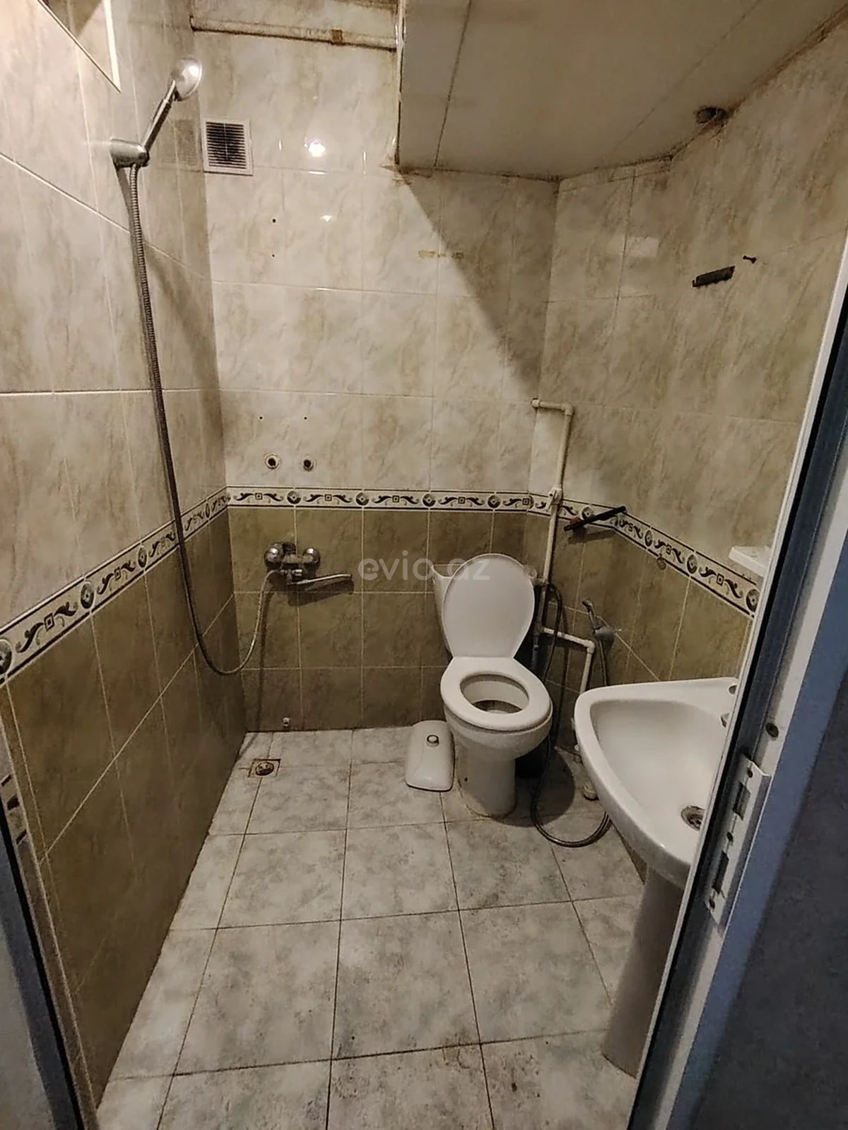 Kirayə 1 otaqlı mənzil 8-ci mikrorayonda — Mənzil, Bakı (5)