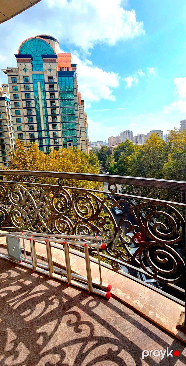 Satılır 4 otaqlı yeni tikili 196 m² — Mənzil, Bakı (8)