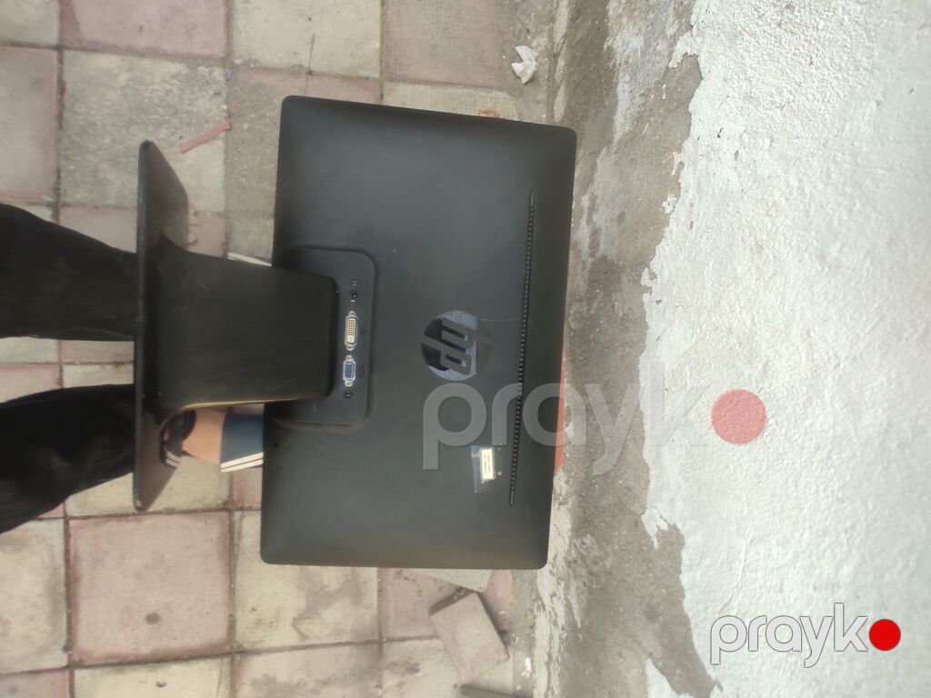 2Sİ 25 Manata Barter VAR Amma Baxir NE İLE 1 islekdi tam balaca sadece — Monitorlər, Saray (4)