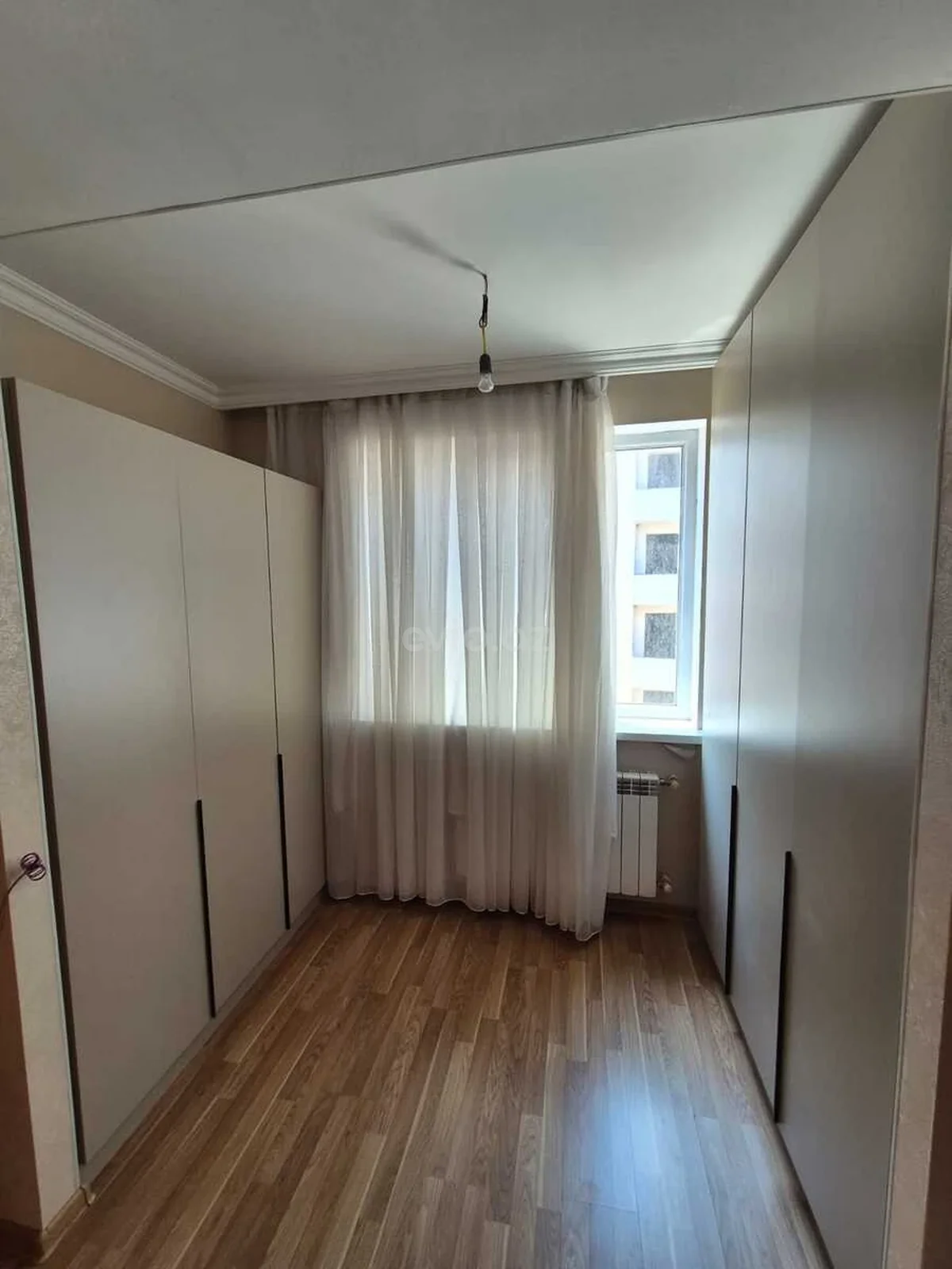 2 otaqlı orta təmirli mənzil satılır Yeni Yasamal qəsəbəsində — Mənzil, Bakı (11)