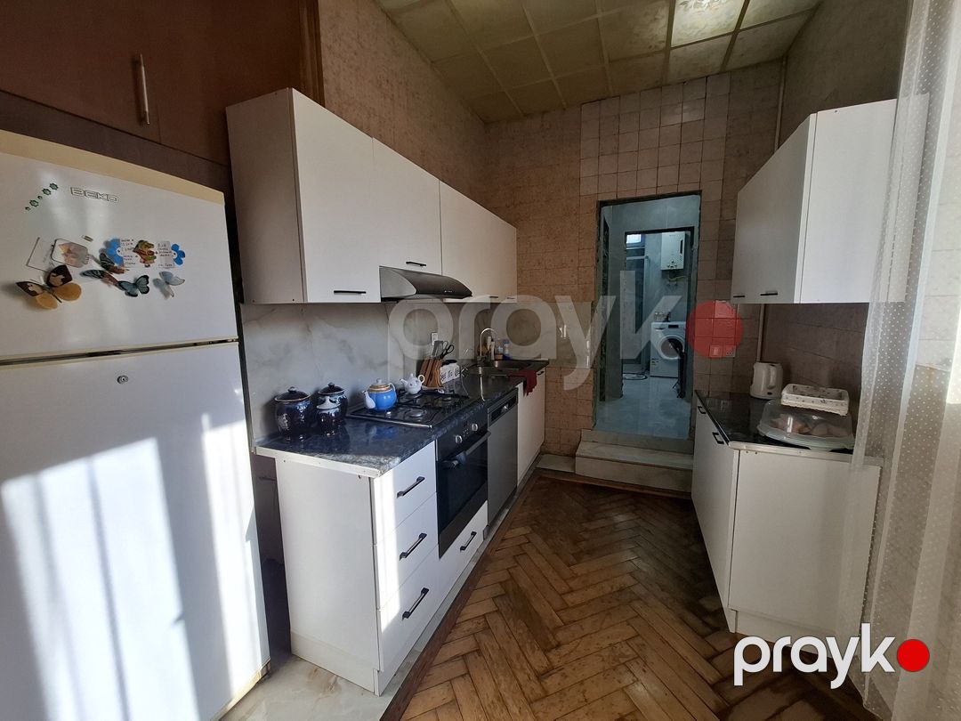 Satılır 3 otaqlı köhnə tikili 130 m² — Mənzil, Bakı (10)