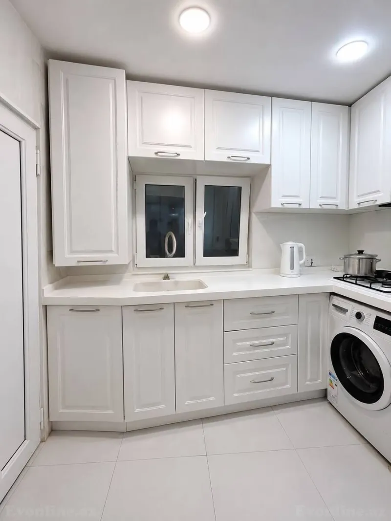 Satılır 7 otaqlı Mənzil Köhnə tikili 130 m² Bakı, Səbail r — Mənzil, Bakı (8)