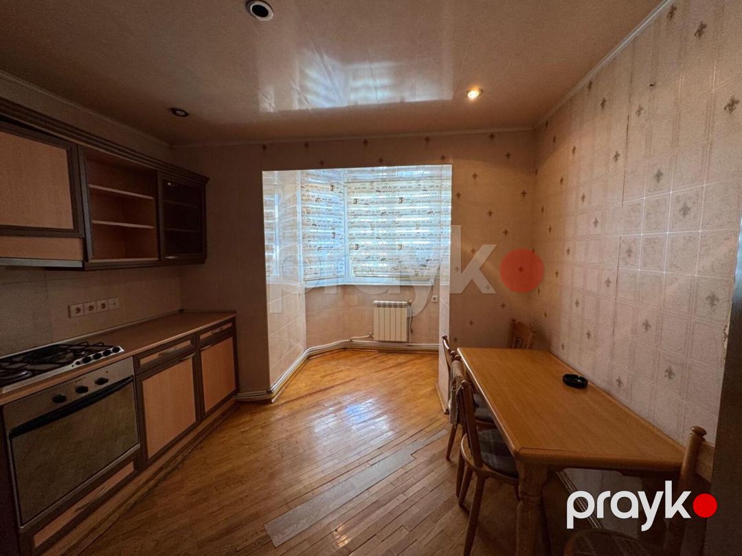Satılır 4 otaqlı köhnə tikili 105 m² — Mənzil, Bakı (9)
