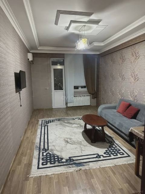 Kirayə 2 otaqlı mənzil Həzi Aslanov metrosu yaxınlığında — Əli — Пәтер