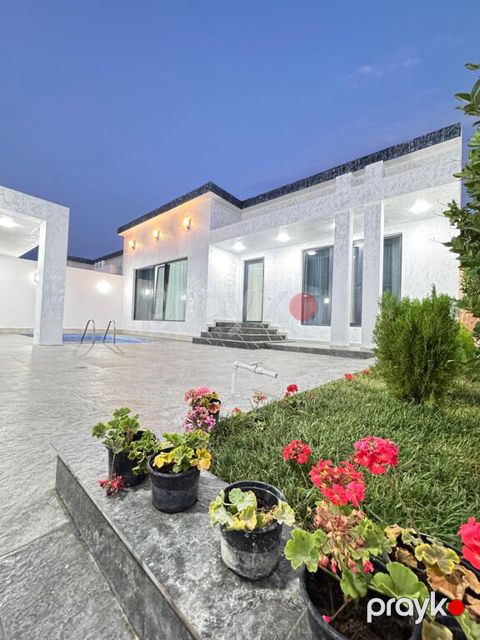 Satılır 4 otaqlı həyət evi/bağ evi 150 m² — Bakı