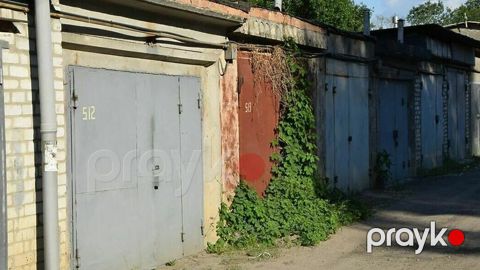 Xətai r-nu, Polad Həşimov (keçmiş naximov) küçəsində, daş garaj — Bakı