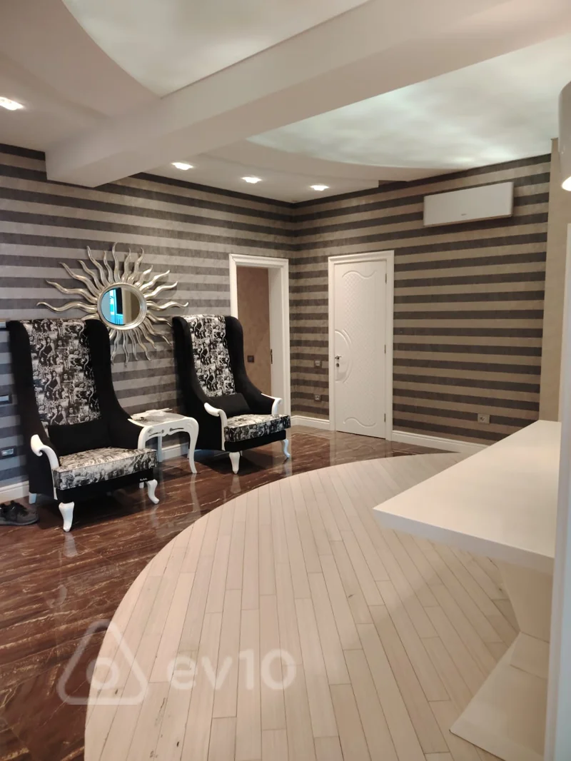 3 otaqlı mənzil, 190 m², 8 noyabr prospekti — kirayə — Mənzil, Bakı (5)