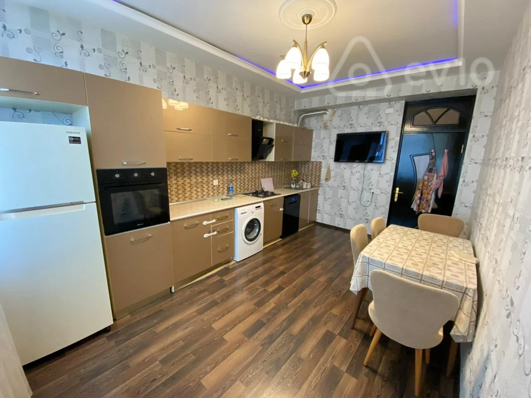 3 otaqlı mənzil, 110 m², Bakı şəhəri, Təbriz küçəsi — kirayə — Mənzil, Bakı (5)
