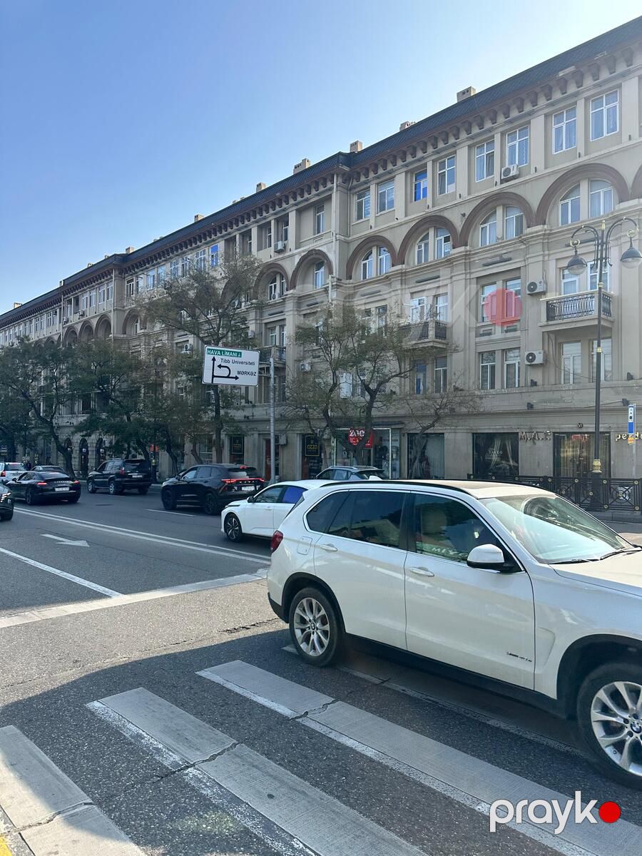 Satılır 3 otaqlı köhnə tikili 100 m² — Mənzil, Bakı (3)