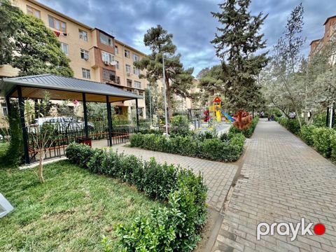 Satılır 3 otaqlı köhnə tikili 80 m² — Bakı