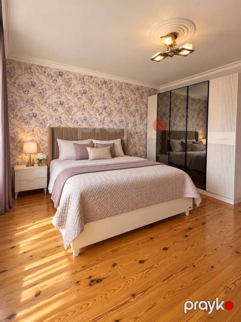 Satılır 2 otaqlı köhnə tikili 58 m² — Bakı
