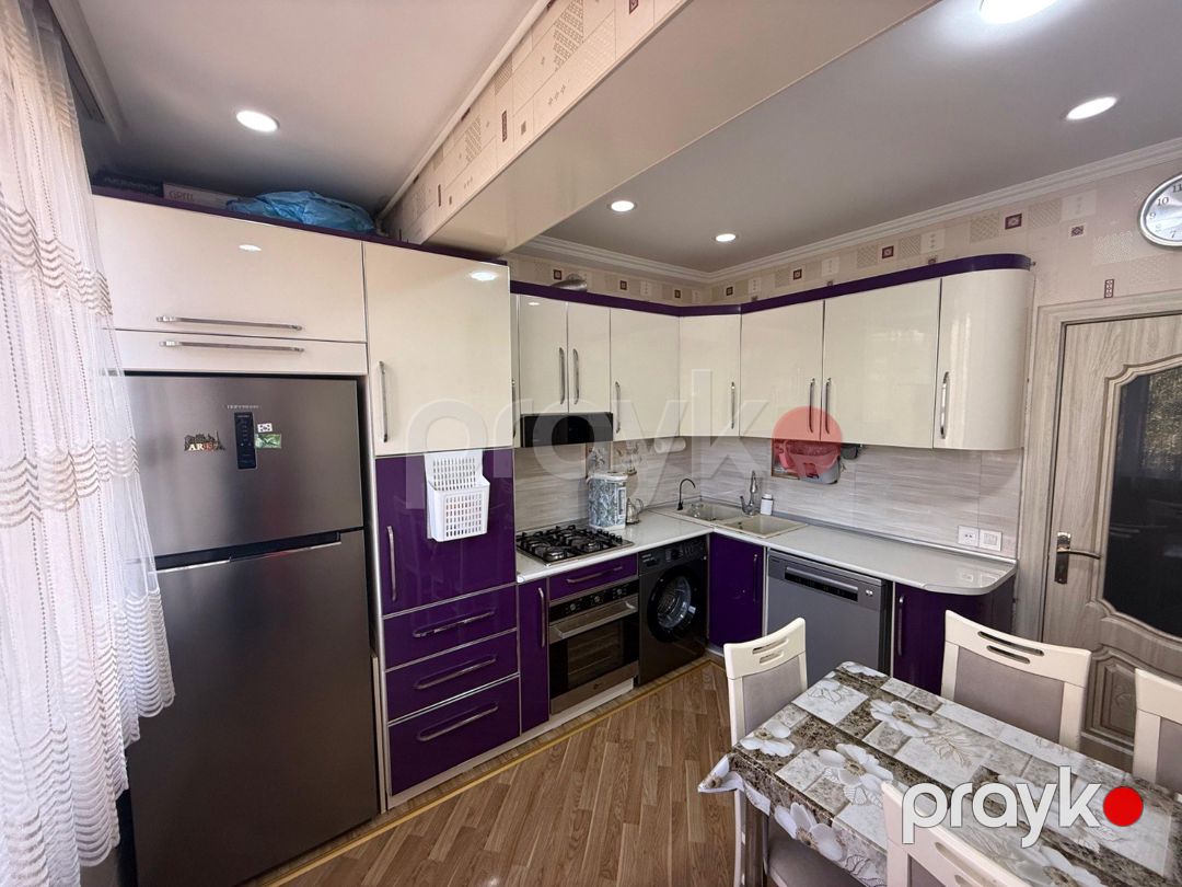 Satılır 4 otaqlı köhnə tikili 130 m² — Mənzil, Bakı (10)