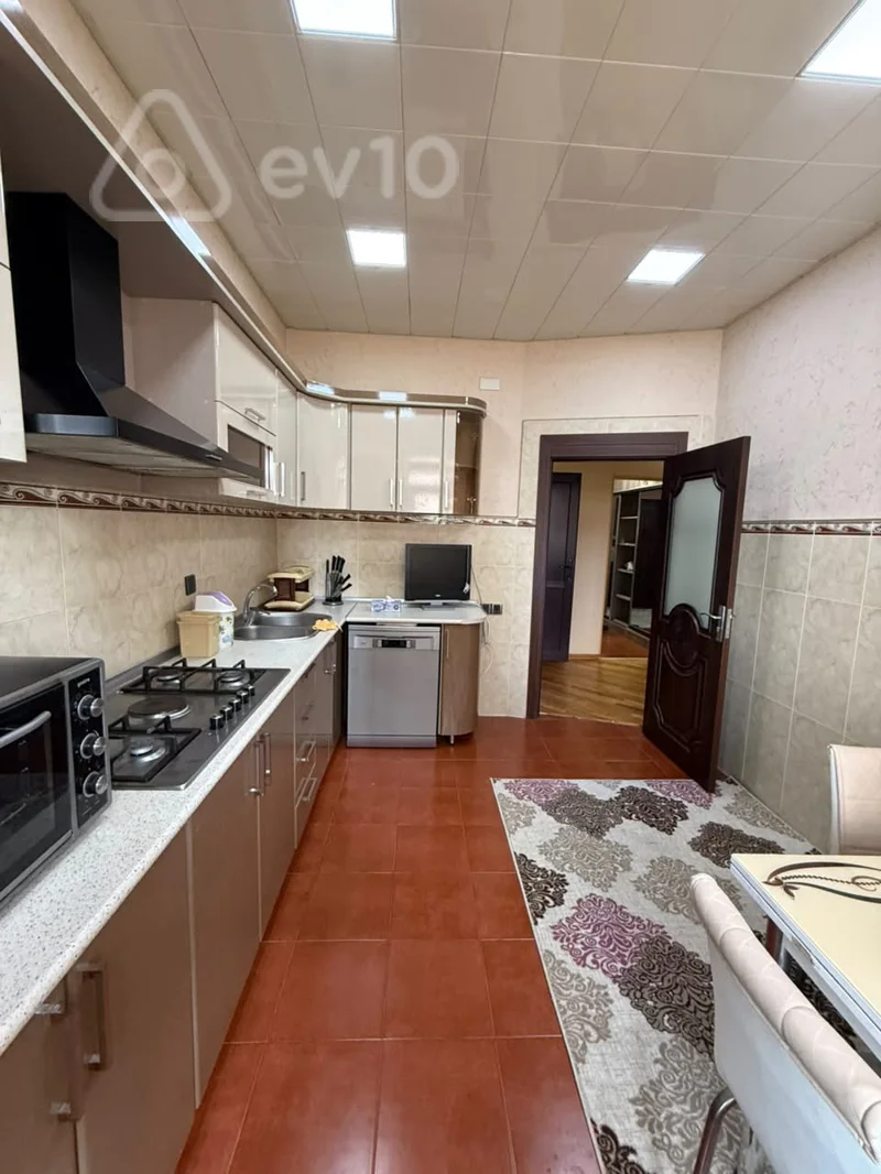 3 otaqlı mənzil, 125 m², nizami metro — kirayə — Mənzil, Bakı (6)