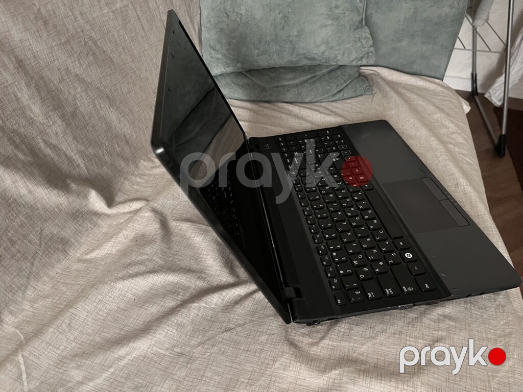 Samsung noutbuk Ofis işləri, dərs, internet və gündəlik istifadə üçün — Samsung, Bakı (4)
