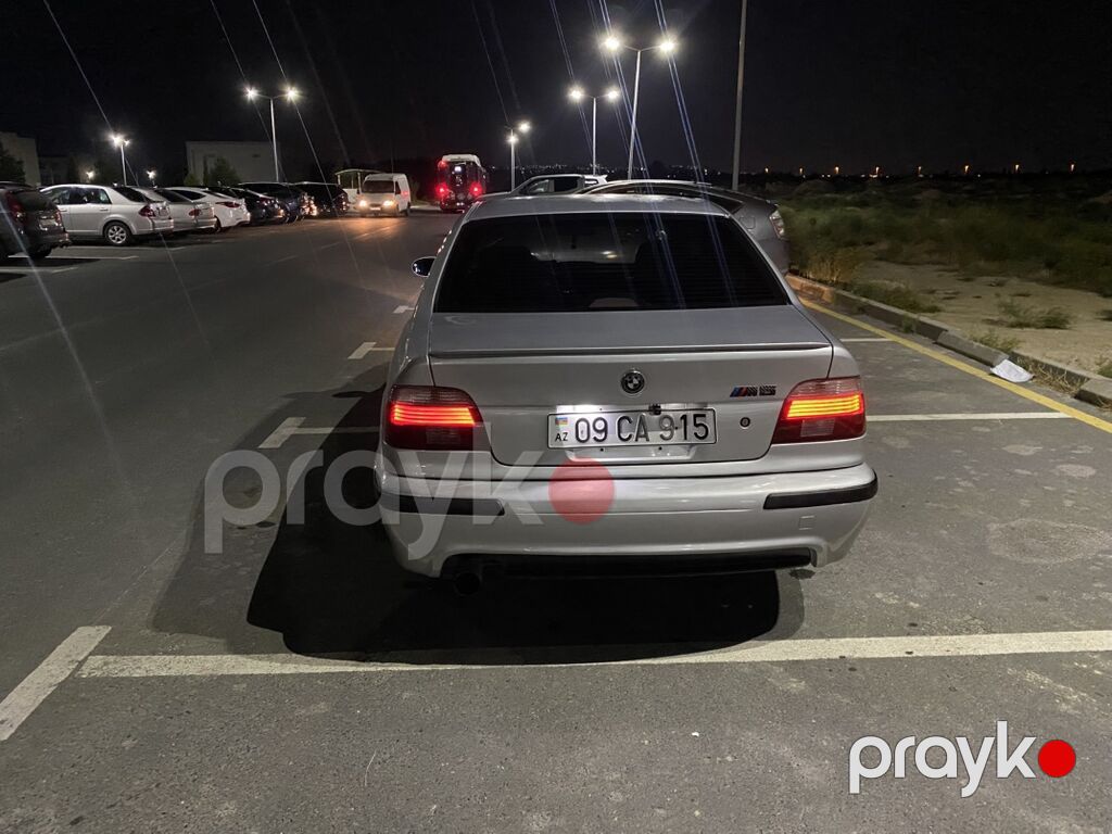 BMW 5 Series E39 sedan – gümüşü rəngli, 4 qapılı. Yaxşı vəziyyətdədir 09-CA-915 — Avtomobillər, Bakı (3)