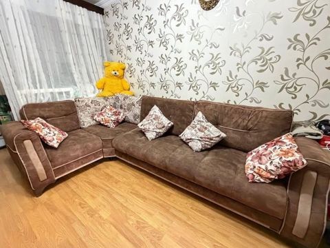 Kunc divan satilir. Qiymet 300 azn.Bazalidir. Ölcu 3m*1.8 Unvan — Min bir xirdavat dunyasi — Furniture