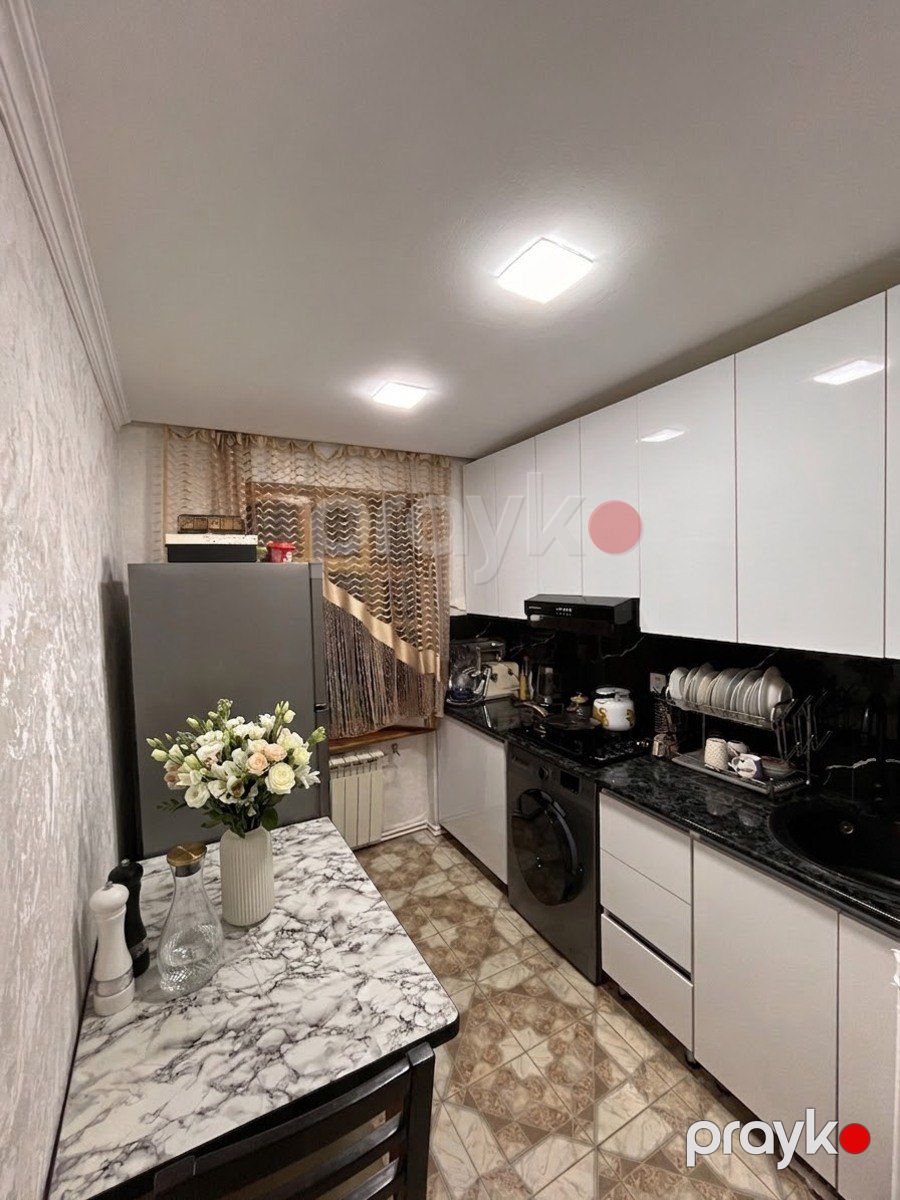 Satılır 2 otaqlı köhnə tikili 50 m² — Mənzil, Bakı (5)