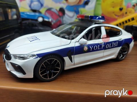 Oyuncaq polis maşını — Bakı