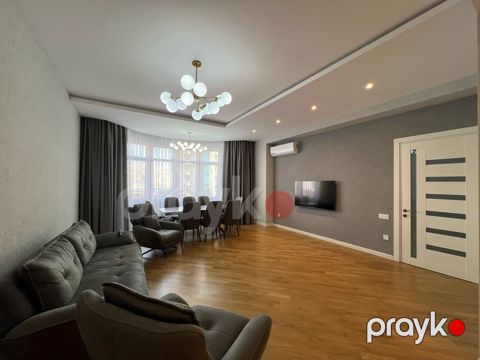 İcarəyə verilir 3 otaqlı yeni tikili 130 m² — Bakı