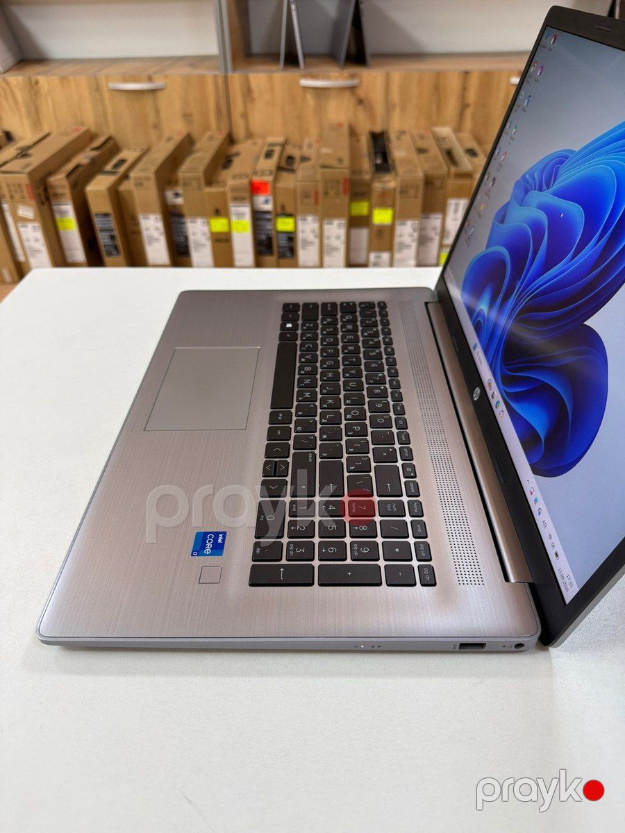 HP i7- 17.3 inch — Noutbuklar, Bakı (2)