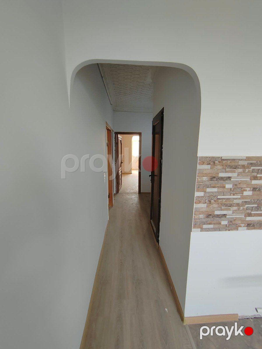 Satılır 2 otaqlı köhnə tikili 65 m² — Mənzil, Bakı (8)
