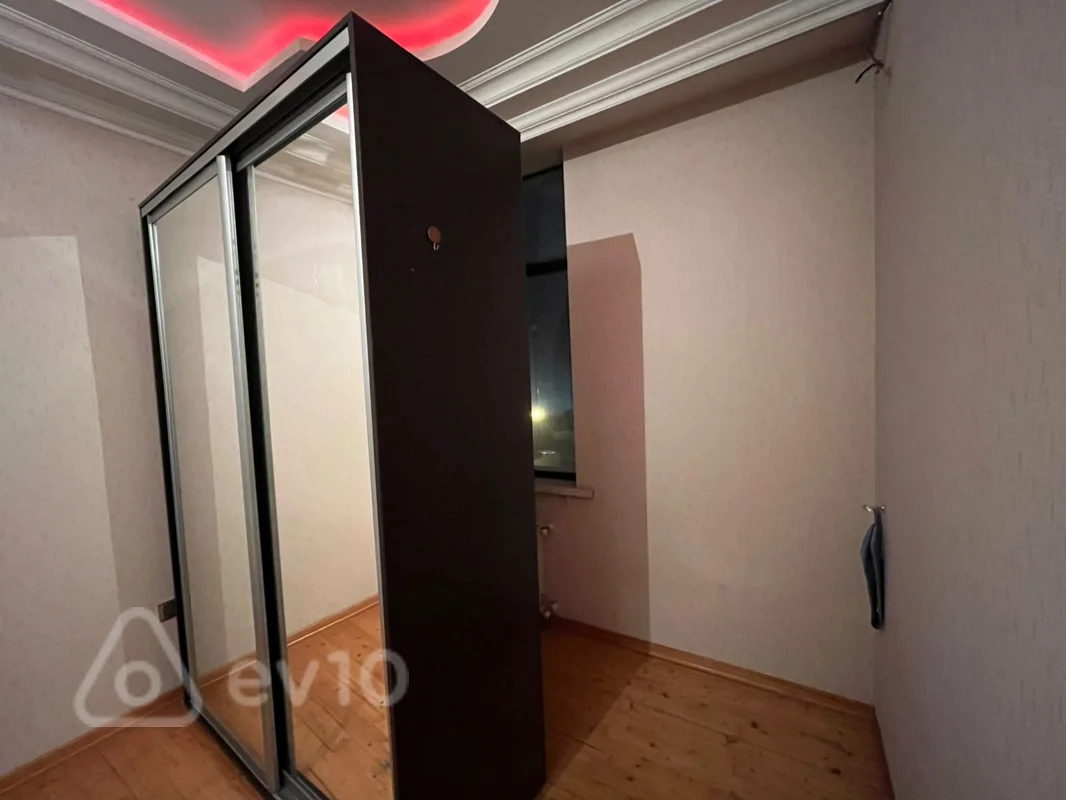3 otaqlı mənzil, 120 m², yasamal polis idaresi yaxinligi — kirayə — Mənzil, Bakı (12)