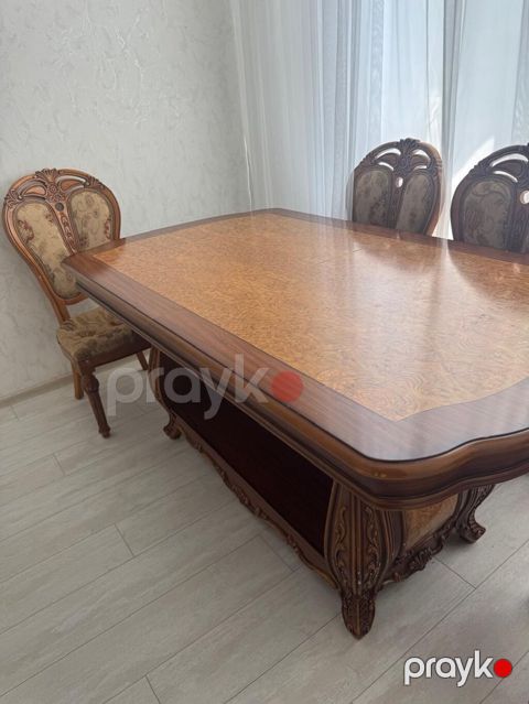 Stol satılır. Əlaqə nomrəsi- 055 897 22 23 - Üslub: Barokko/klassik — Qobu