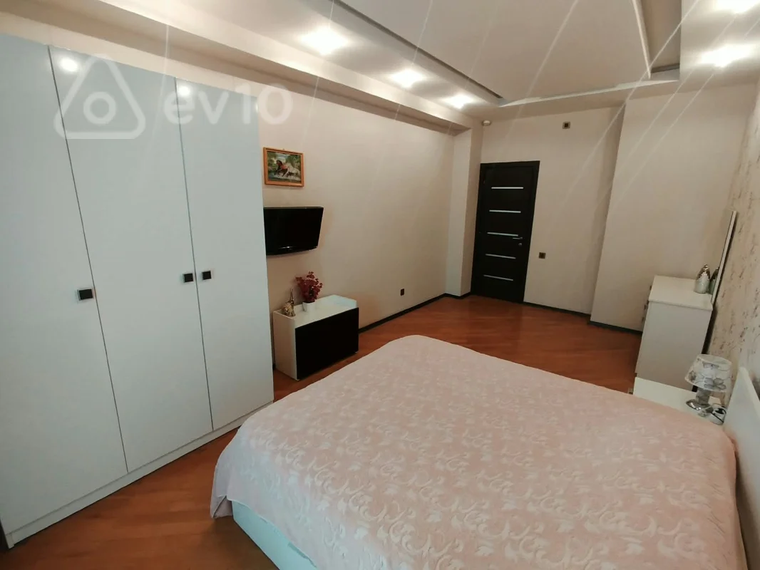 3 otaqlı mənzil, 130 m², Kövkəb Səfərəliyeva küçəsi — kirayə — Mənzil, Bakı (7)