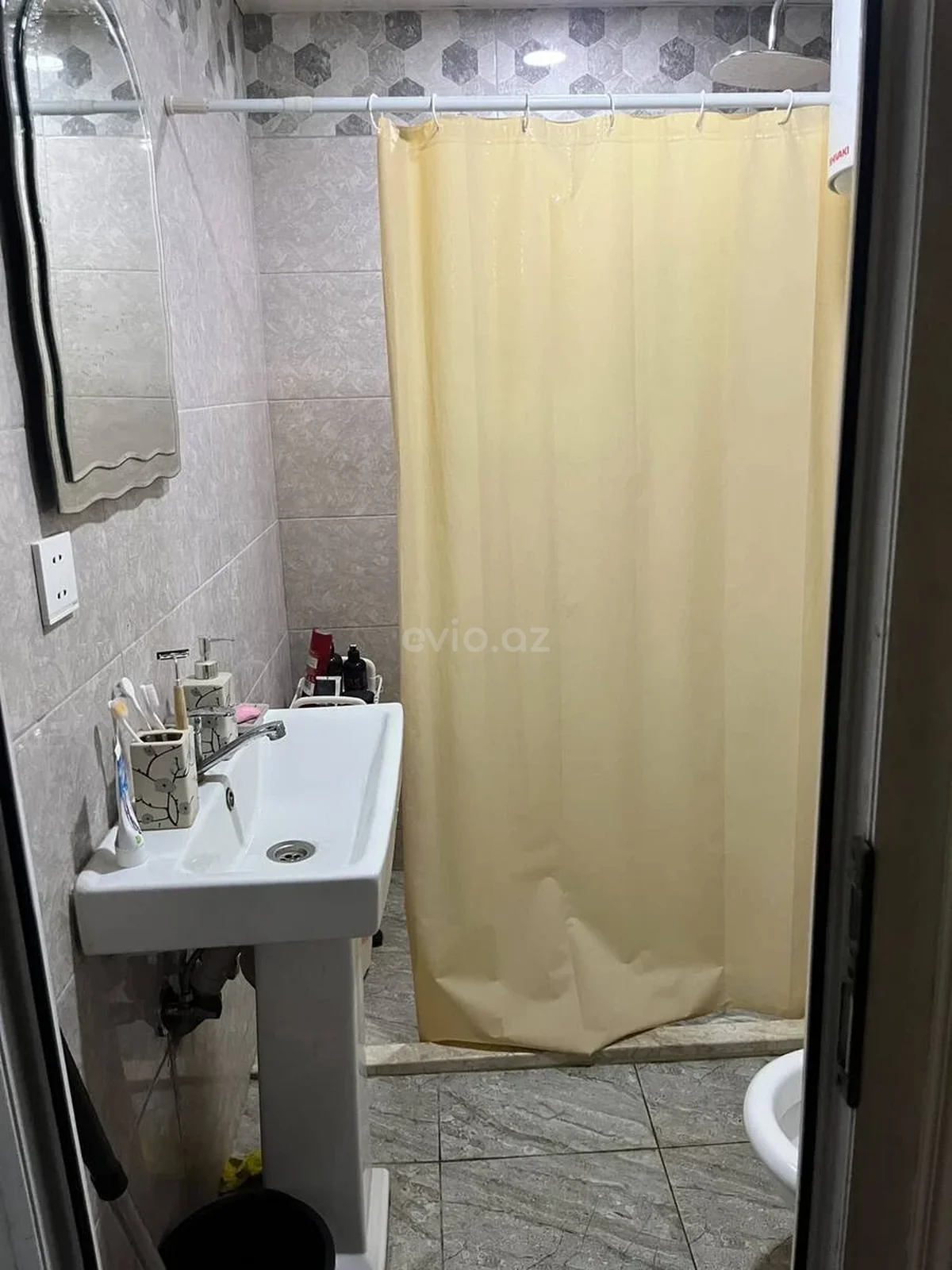 Kirayə 1 otaqlı mənzil 20 Yanvar metrosu yaxınlığında — Mənzil, Bakı (9)