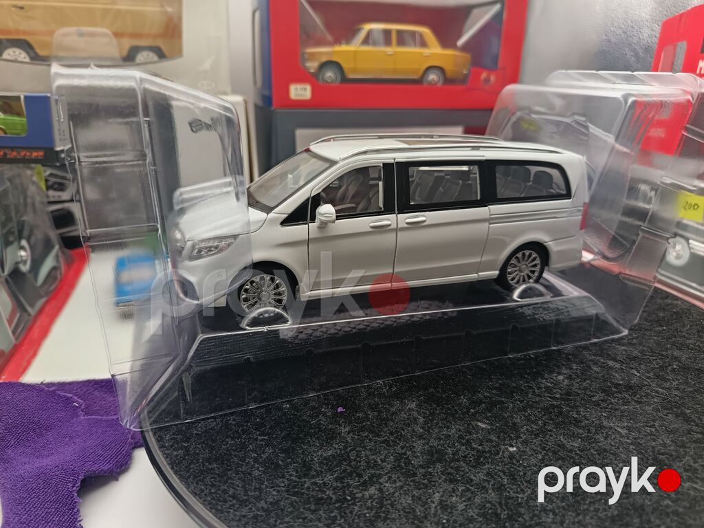 Kolleksionerlər Üçün Xüsusi Təklif Mercedes-Benz V class 1:24 — Modellar, Masazır (7)