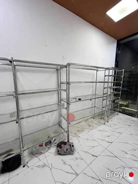 Buna da endirim edərsiz zəhmət olmasa satılır 400aznə. Alan — Bakı