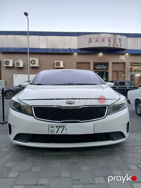 Kia Forte, 2.0 L, 2017 il, 170 000 km — Salyan