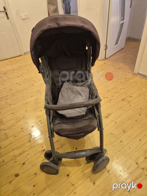 Uşaq arabası – kompakt və funksional model - Brend: Chicco (loqosu — Bakı