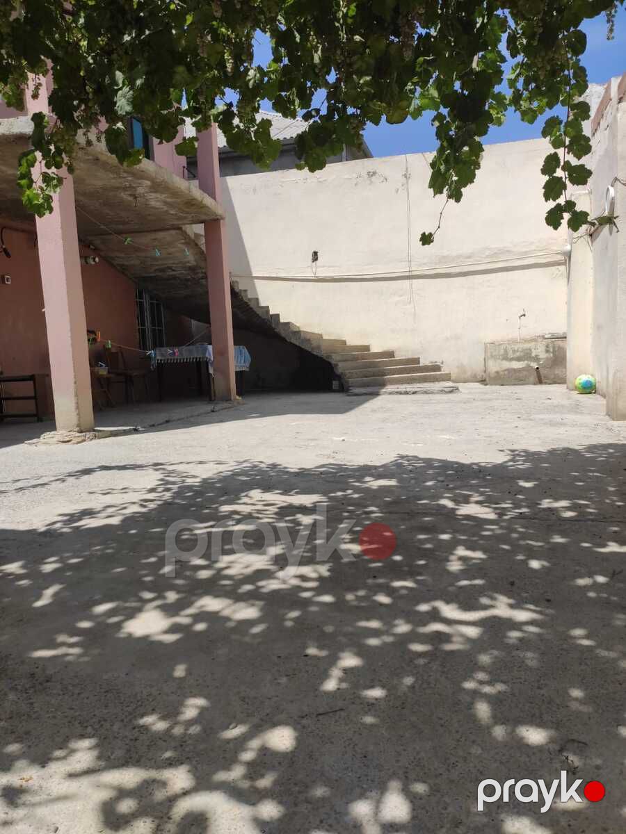 Həyət evi, Saray qəs — Ev, villa, Bakı (2)